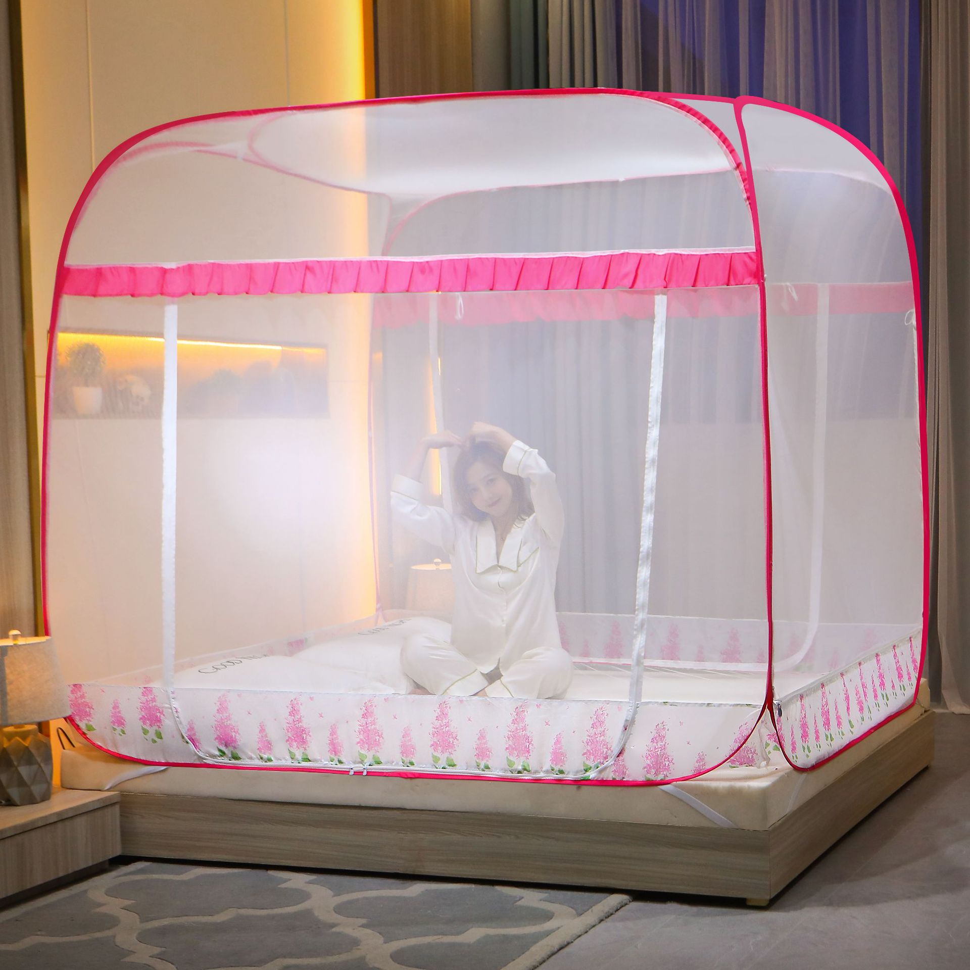 Màu Hồng Đỉnh Rộng Viền Chân